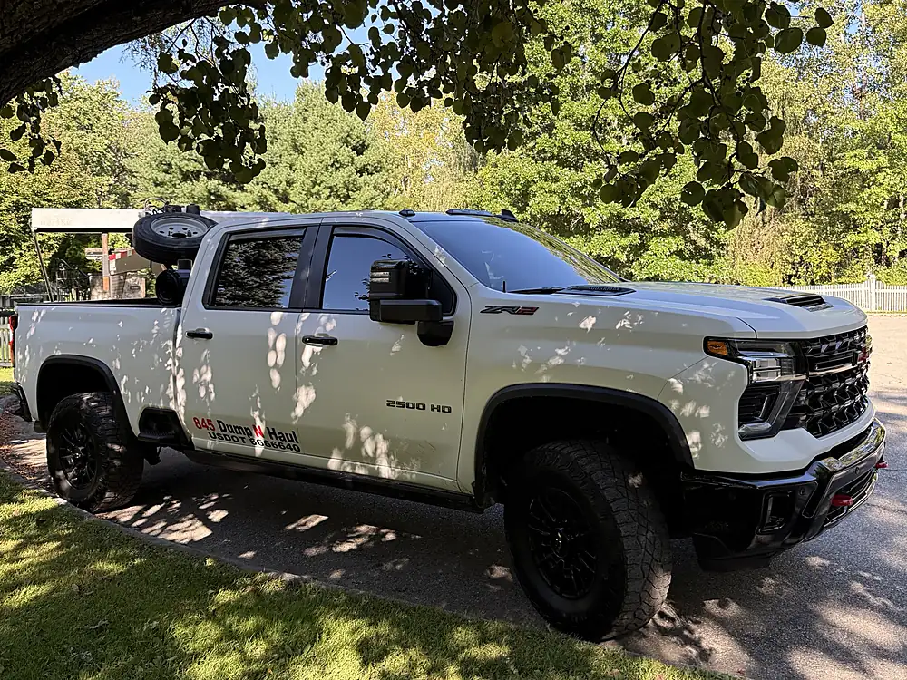 845 Dump ’N Haul Chevy 2500HD service truck — 845 Dump 'N Haul, Dutchess County NY